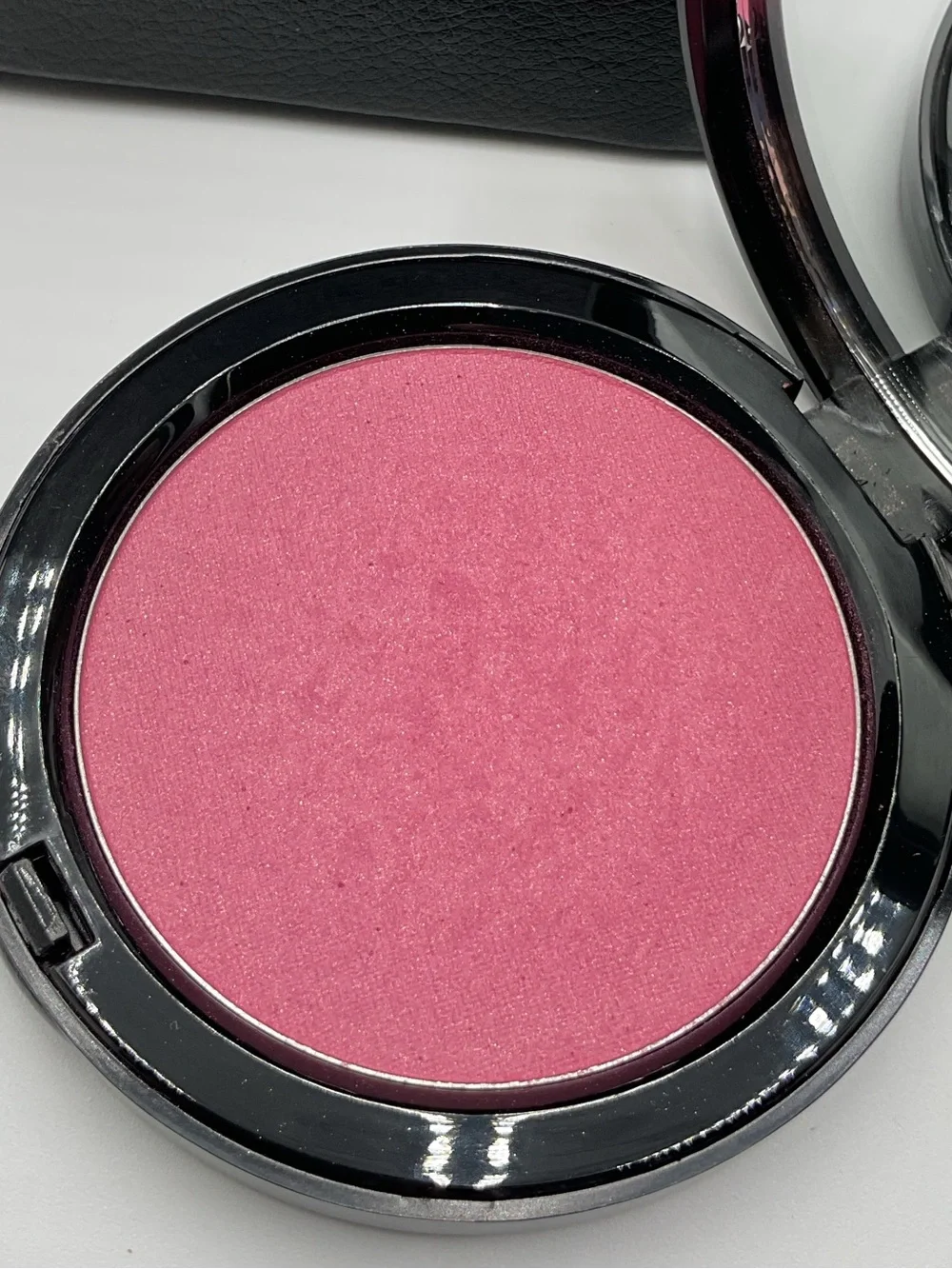 Bobbi Brown Illuminating Bronzing Powder 9 Pink Peony - LE & Discontinued